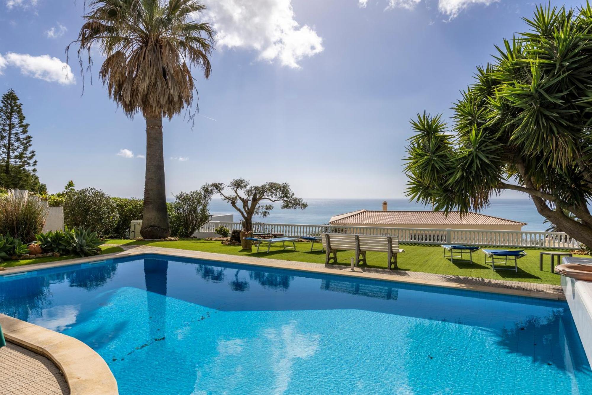 Seaside Retreat Casa Romana Luz
